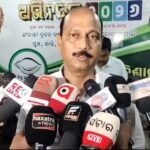 ପାରାଦୀପ ପୌରାଧ୍ୟକ୍ଷ ବସନ୍ତ ବିଶ୍ୱାଳ ଙ୍କ ଘର ଉପରକୁ ବୋମା ମାଡ..